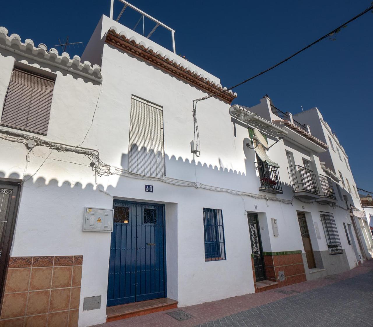 C/ Animas 10 * Nerja
