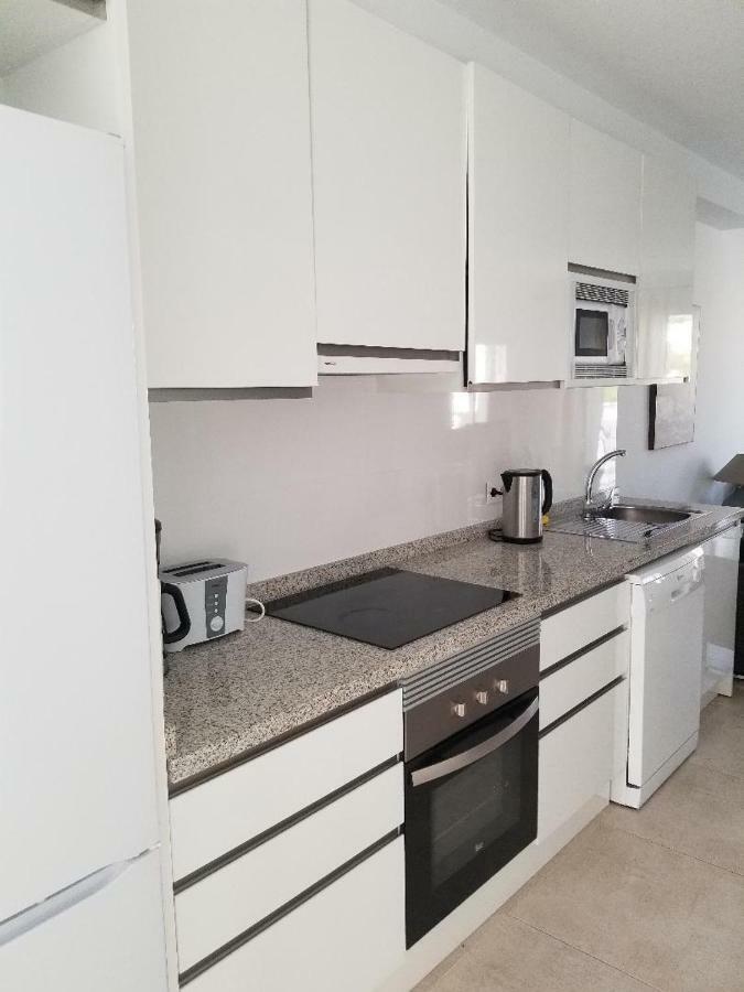 Villa Superior Family Town Centre Close To In Peaceful Residential Zone *