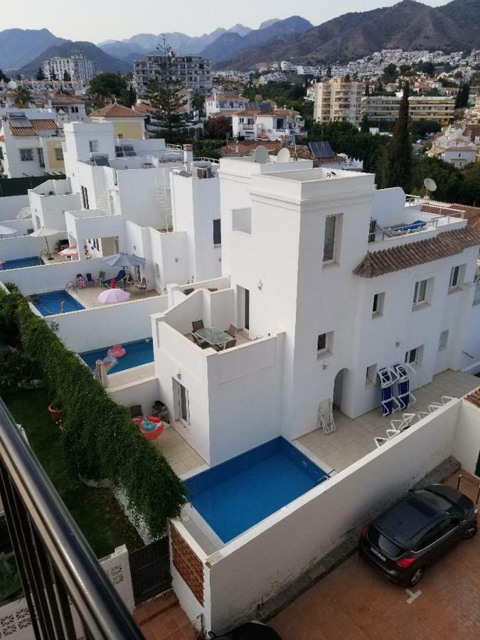 Superior Family Town Centre Close To In Peaceful Residential Zone Villa *