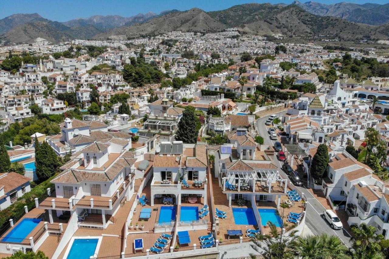 Paradise - Dos Ardillas * Nerja