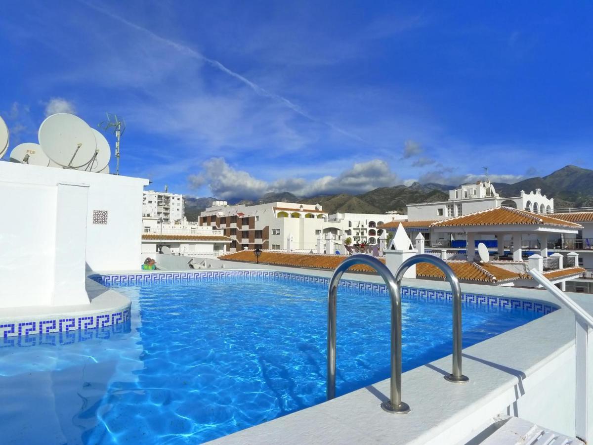 Carabeo 99 - Sleeps 4 *
