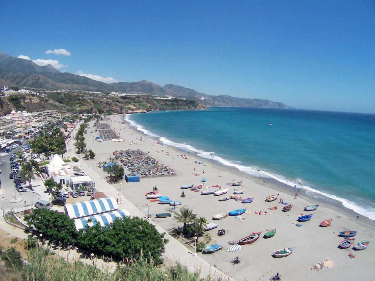 Villa Pinomar - Sleeps 8 - Burriana Nerja