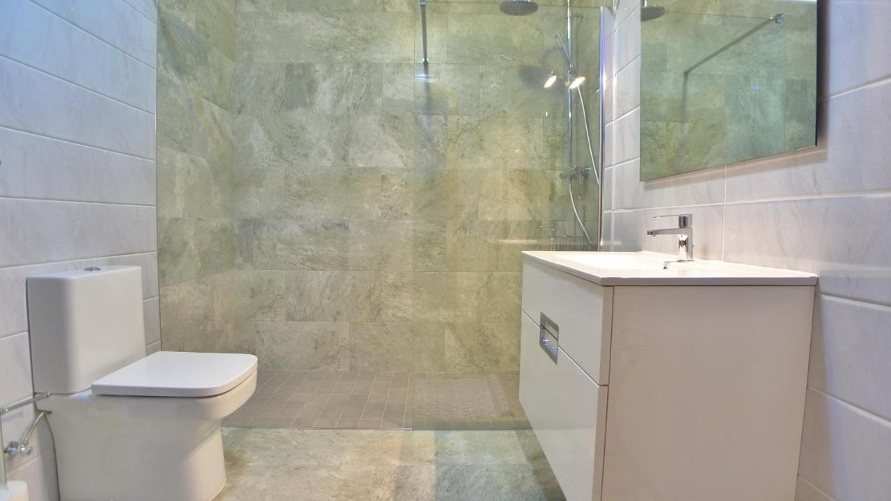 Pinomar - Sleeps 8 - Burriana