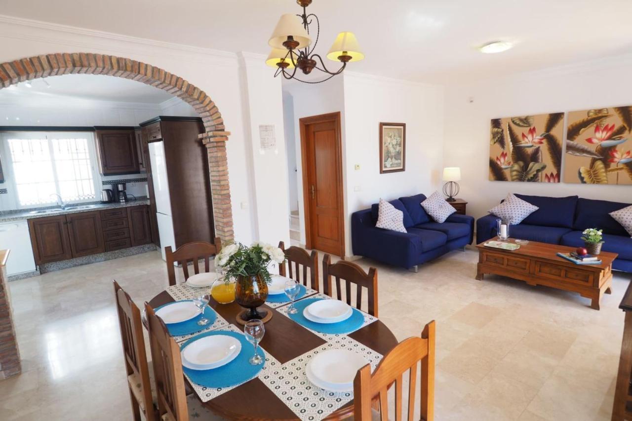 Villa Paradise - Victoria