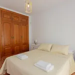 VILLA ANDALUCÍA: cerca de todo, intimidad y espacio