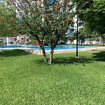Tres Hermanos - Spacious Modern 2 Bedroom Apartment