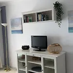 Lovely Apartment At The Beach
