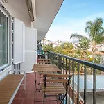 Acogedor Y Centrico Apartamento De 3 Dormitorios En Nerja