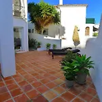 R1262 Villa Betina