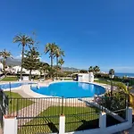 Modern Apartment, Walking Distance Of The Sea