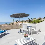 Wonderful House Just Above The Sea