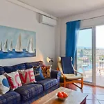 Casa Acacia
