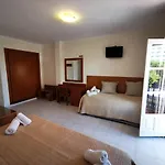 Hostal Marazul