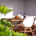 Tetuan 40 - El Oasis De Capistrano
