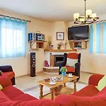 Villa Sanchez Y Rico