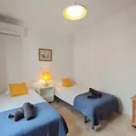 Beautiful 2 Bedroom In Calle Carabeo, Nerja