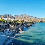 Penthouse With Roof Terrace In Parador, Nerja