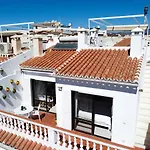 Penthouse With Roof Terrace In Parador, Nerja