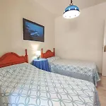 Spacious 4 Bedroom With Parking In Town Centre, Nerja