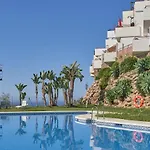 2-Bedroom Apartment With Seaview