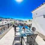 2 Bedroom Apartment With Large Private Terrace