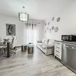 2 Bedroom Apartment With Large Private Terrace