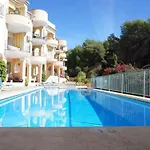 Playa, Piscina Y Relax En Este Coqueto Apartamento En Nerja