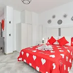 Nerja Boutique B2 Street Level