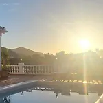 Romantic White Villa -Private Pool