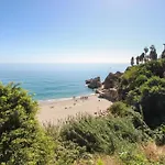 Estudio Jimena Calahonda En El Centro De Nerja