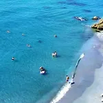 Estudio Jimena Calahonda En El Centro De Nerja