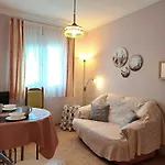 Coqueto Apartamento En Nerja