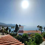 Carabeo 99 - Sleeps 4
