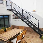 Modern House In Calle Carretas