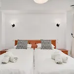 Bright And Spacious 2 Bed Apt