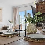 Chic Retreat With A Spacious Garden, Near Burriana Beach