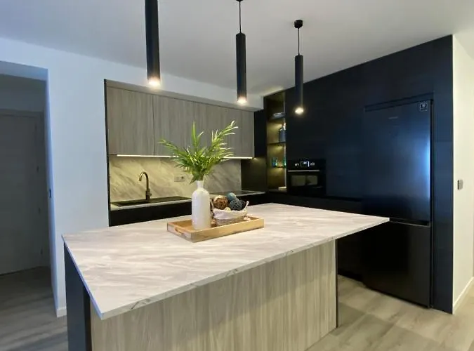 Precioso Apartamento A Estrenar En Centro De Nerja