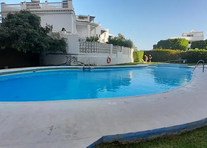 La Casita De La Piscina