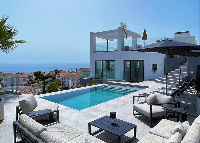 Villa Colina Del Mar - With Heated Pool & Luxurious View Near The Beach