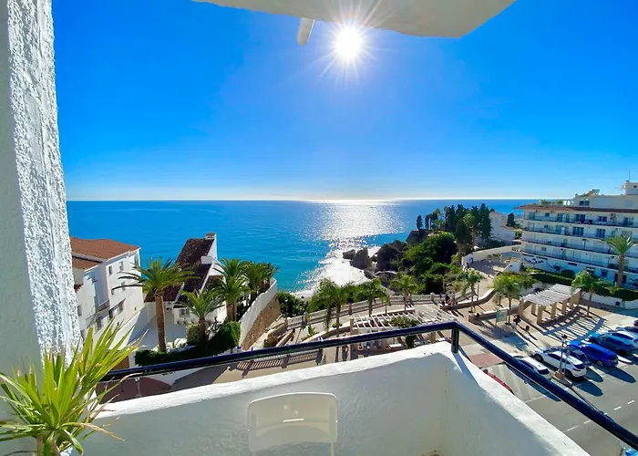 Modern Apartment Stunning Sea Views And Pool