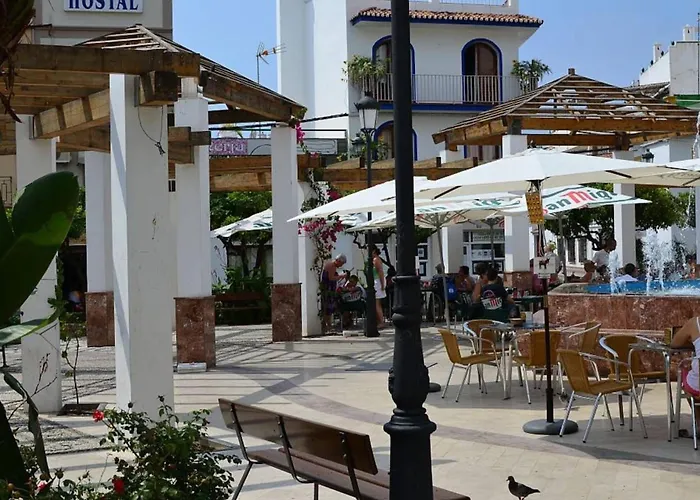 Estudio Jimena Calahonda En El Centro De Nerja