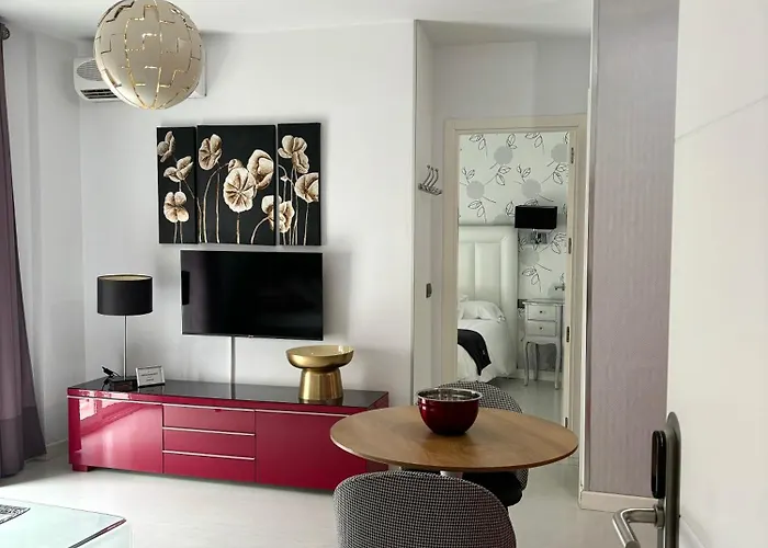 Apartamentos Abril
