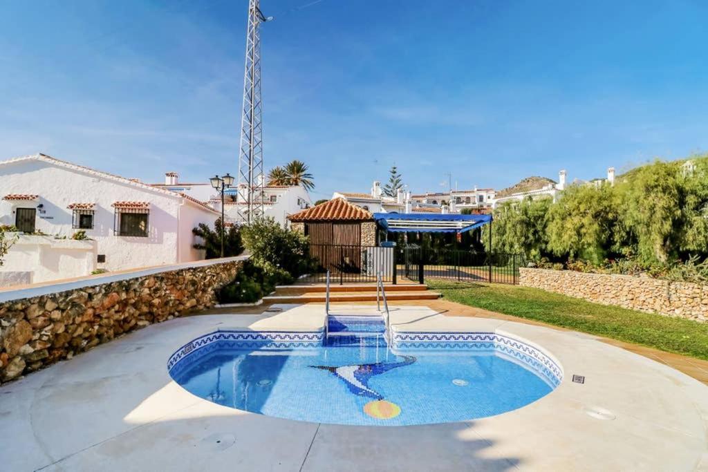 Capistrano Village, 1 Bedroom + Free Wi-fi *