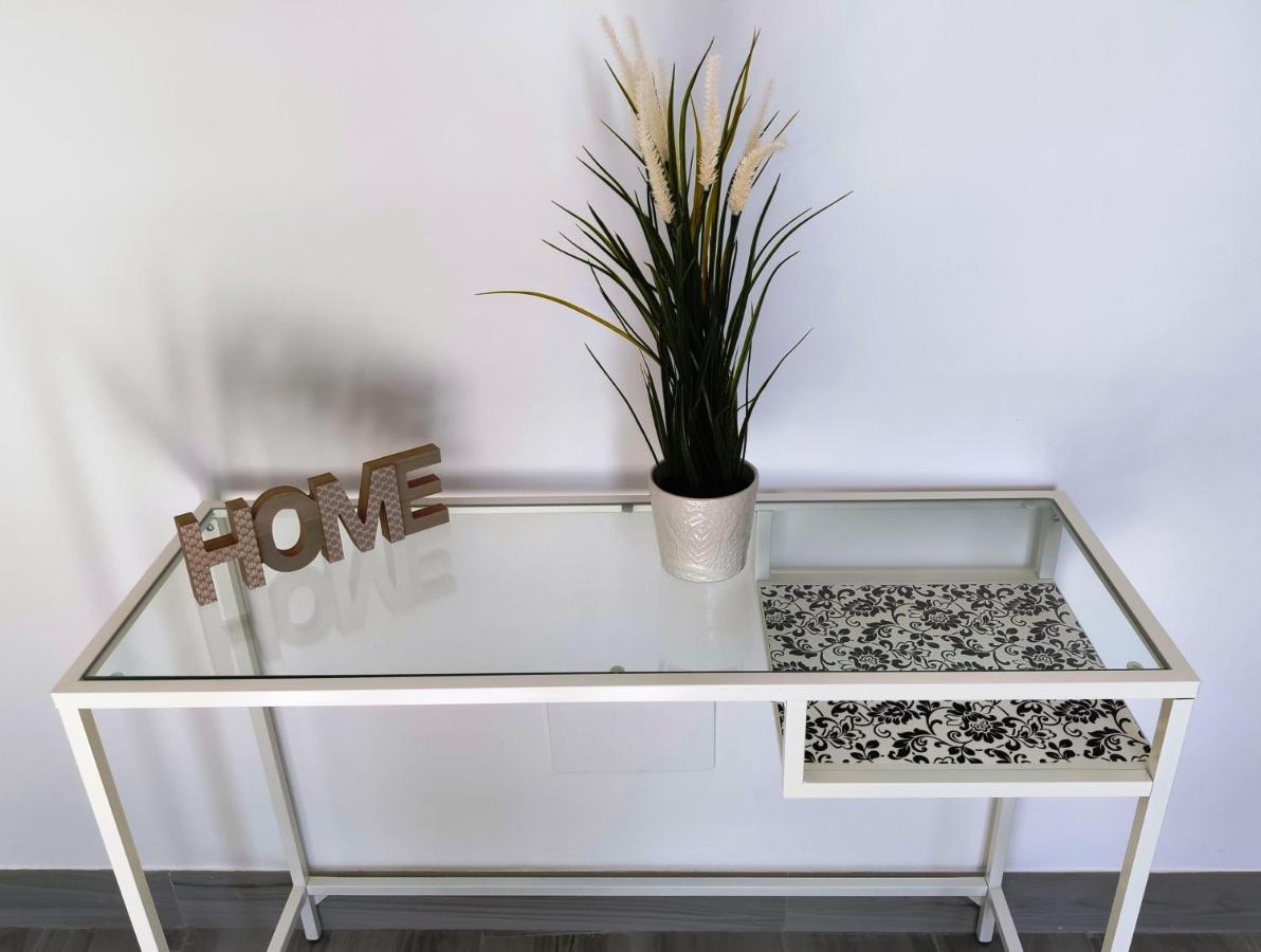 Gran Plaza De Apartamento Nerja