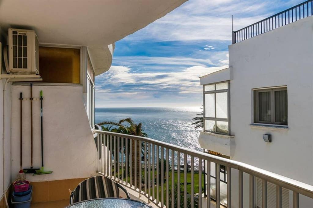 Apartment Acapulco Playa -nerja *
