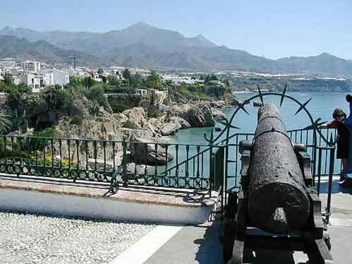Estudio 1c En El Centro Con Terraza - Especial Parejas Nerja