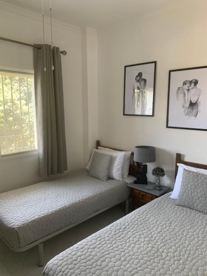 Tres Hermanos - Spacious Modern 2 Bedroom