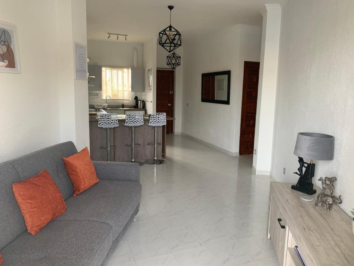 Tres Hermanos - Spacious Modern 2 Bedroom Appartement *