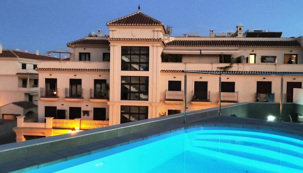 Gran Plaza De Apartamento Nerja