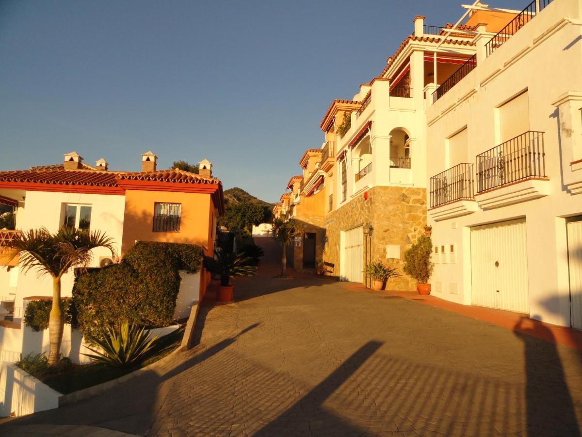 Spacious Family Aljamar 8a Villa Nerja